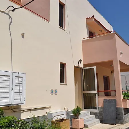 Zouboulia Apart-hotel 2*